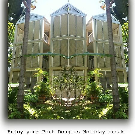 Port Douglas Apartments - Adults Only Oasis Bagian luar foto