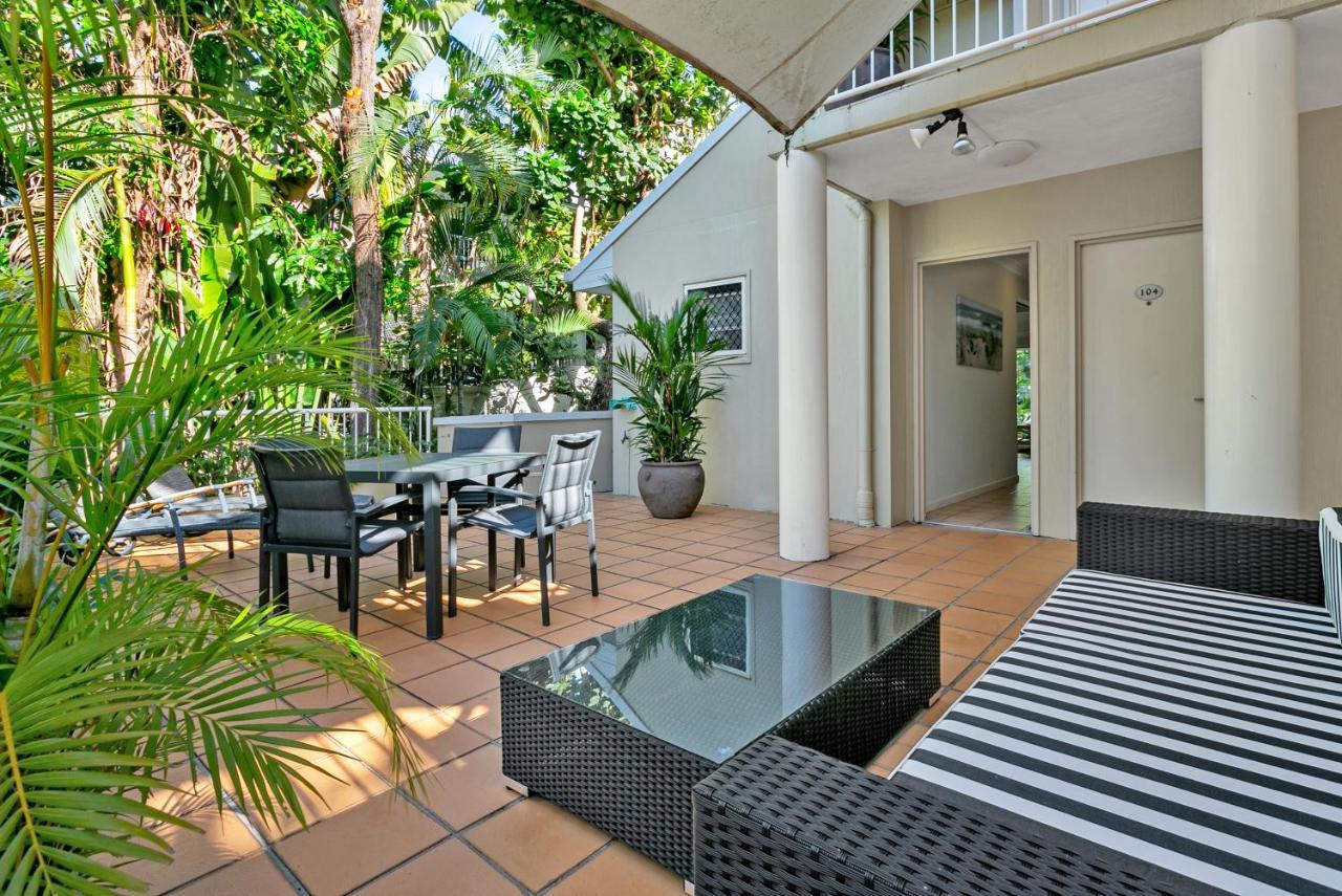 Port Douglas Apartments - Adults Only Oasis Bagian luar foto