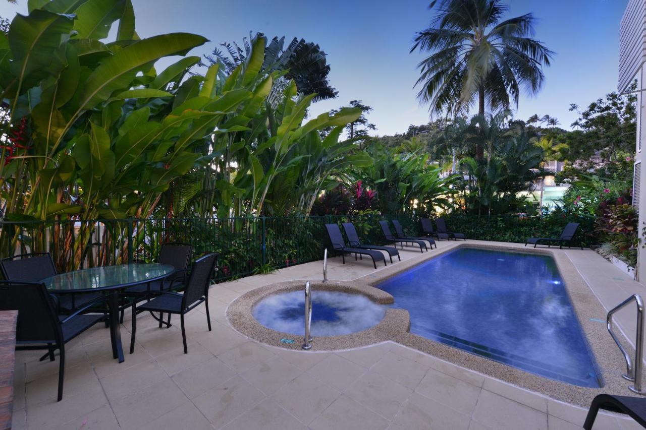 Port Douglas Apartments - Adults Only Oasis Bagian luar foto