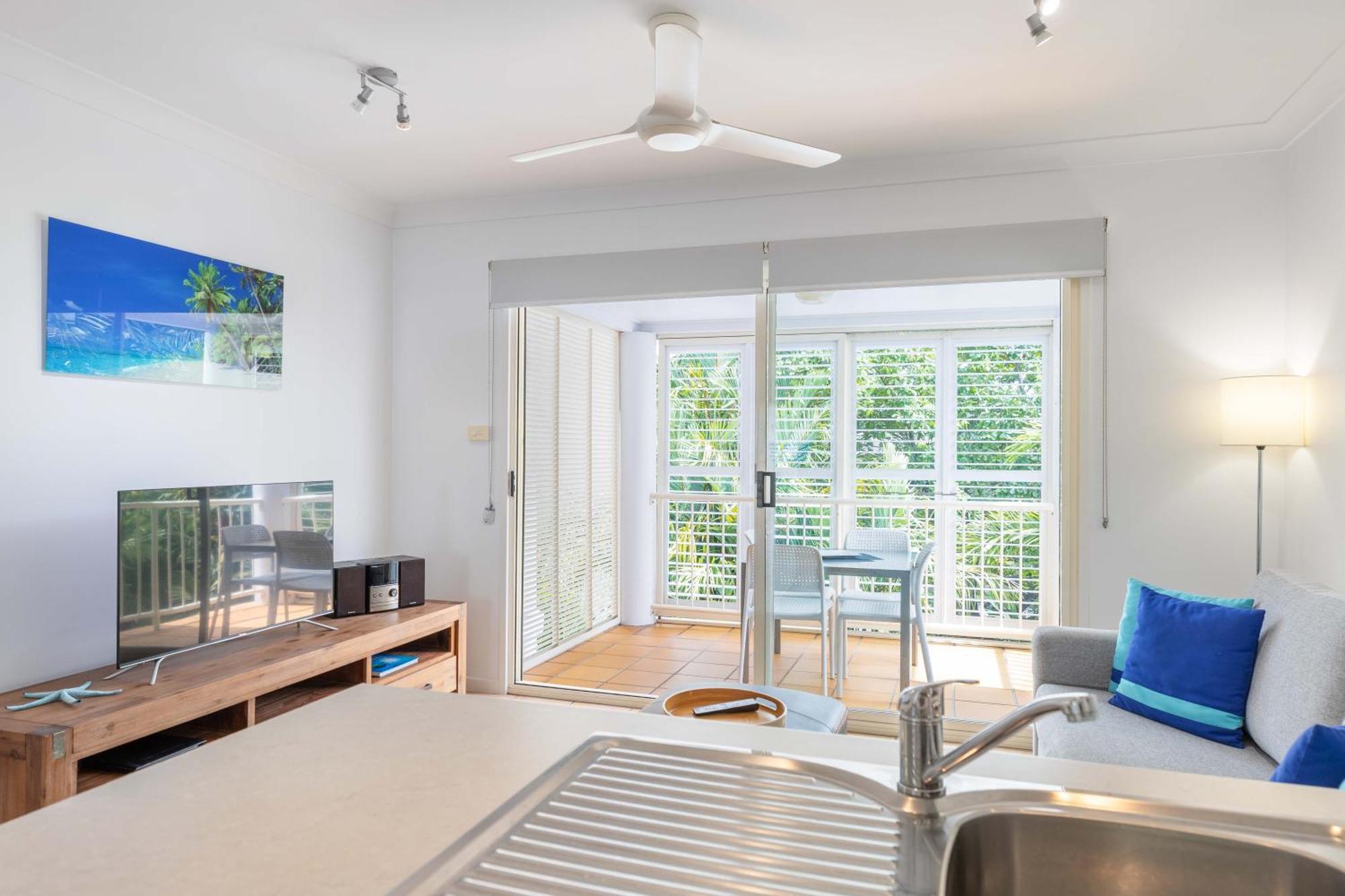 Port Douglas Apartments - Adults Only Oasis Bagian luar foto